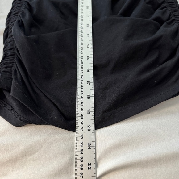 TNA Aritzia Women's Pull On Stretch Ruched Bodycon Mini Skirt Black Medium - Picture 9 of 11